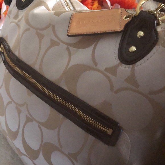 Coach bag 14” x 15.5 “. In excellent condition - Picture 1 of 6